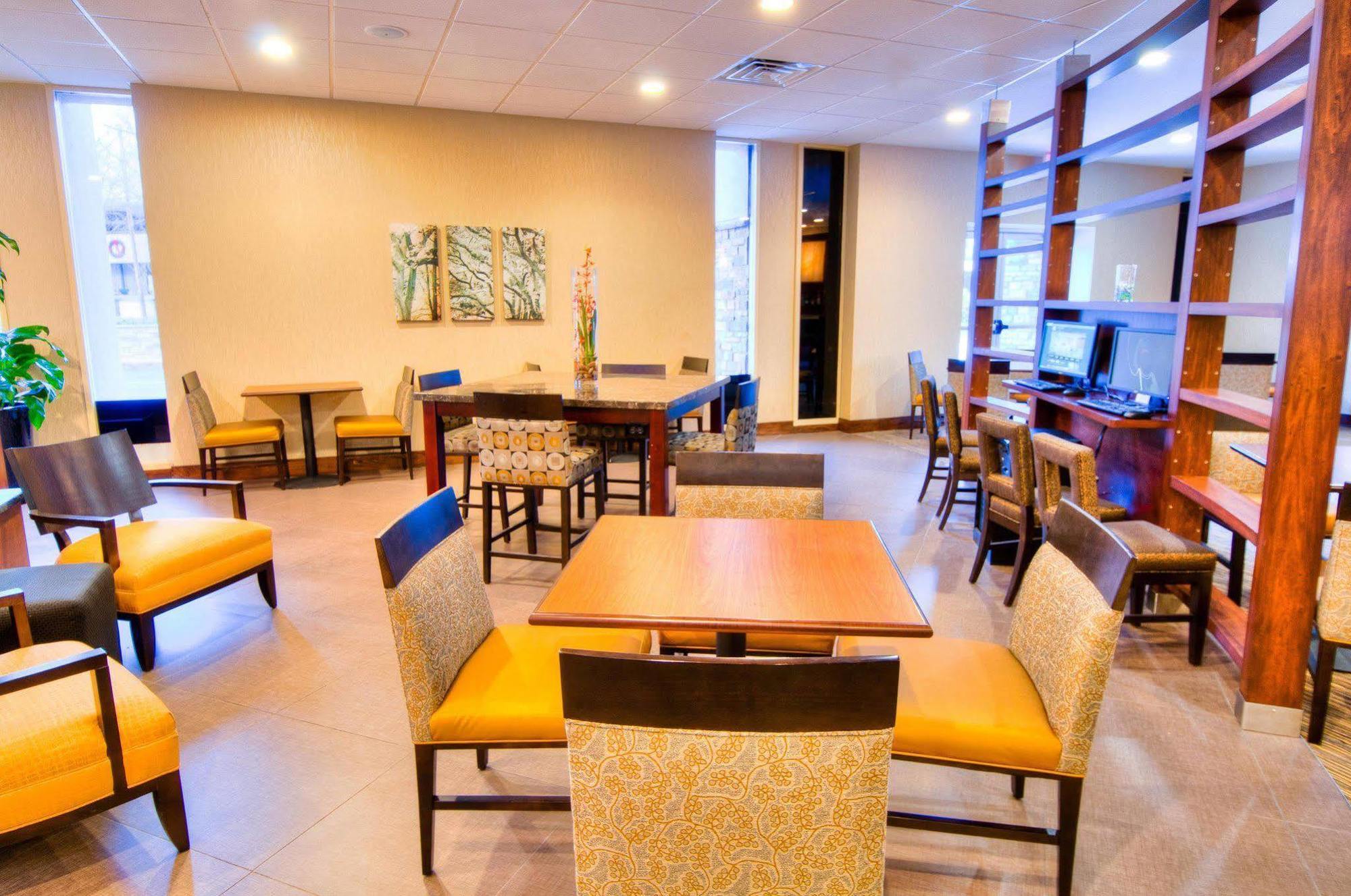 Hampton Inn & Suites Holly Springs Kültér fotó